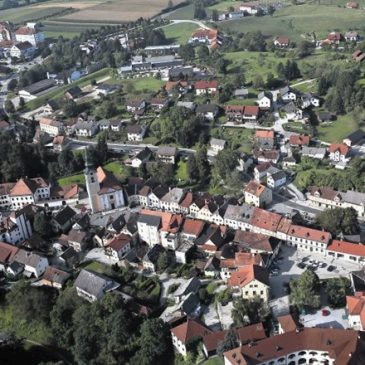 Z VLAKOM V LEPŠI DAN v BELO KRAJINO in Metliko